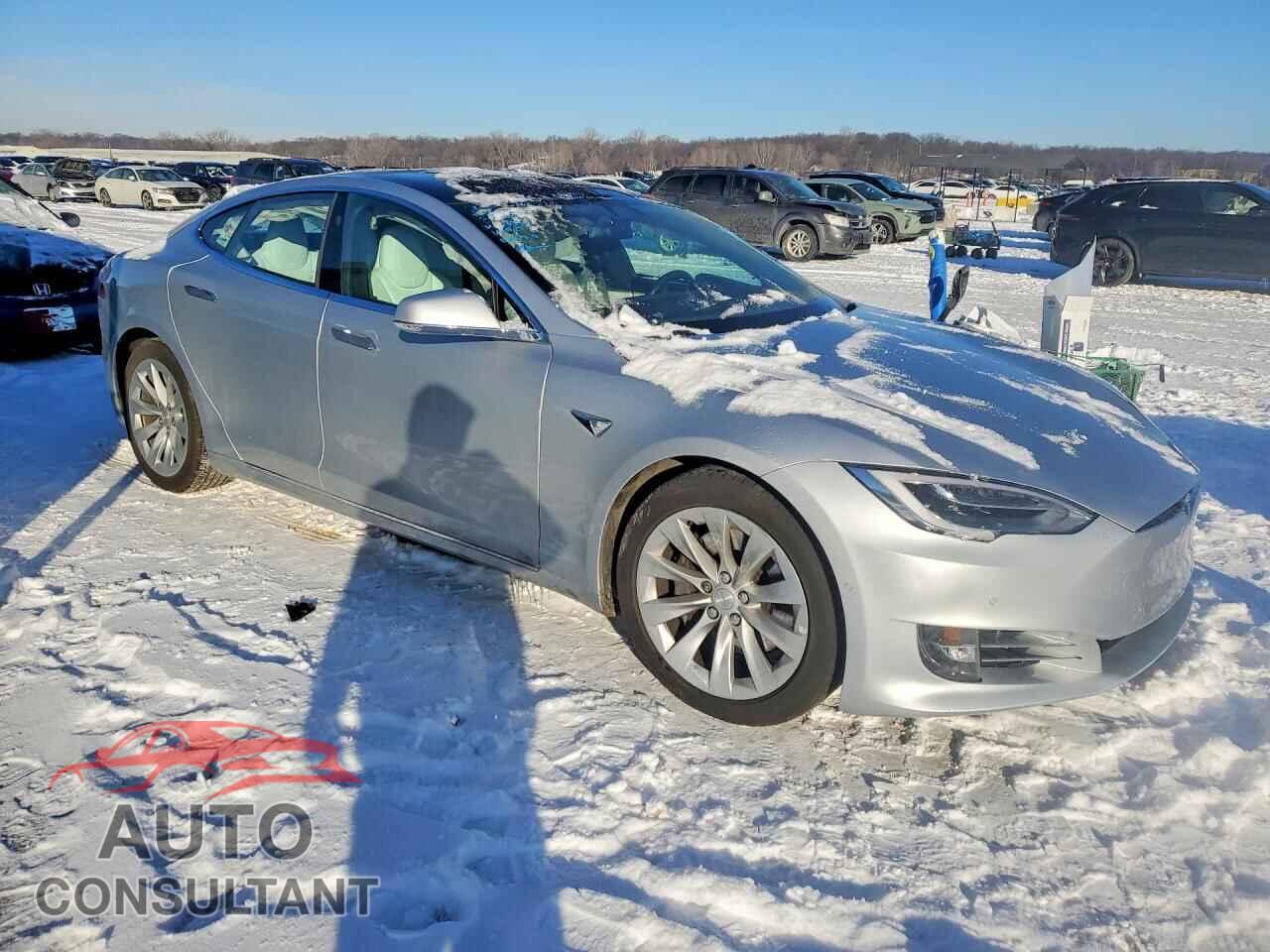 TESLA MODEL S 2017 - 5YJSA1E2XHF199772