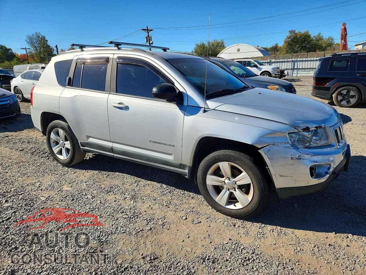 JEEP COMPASS 2011 - 1J4NF1FBXBD240603