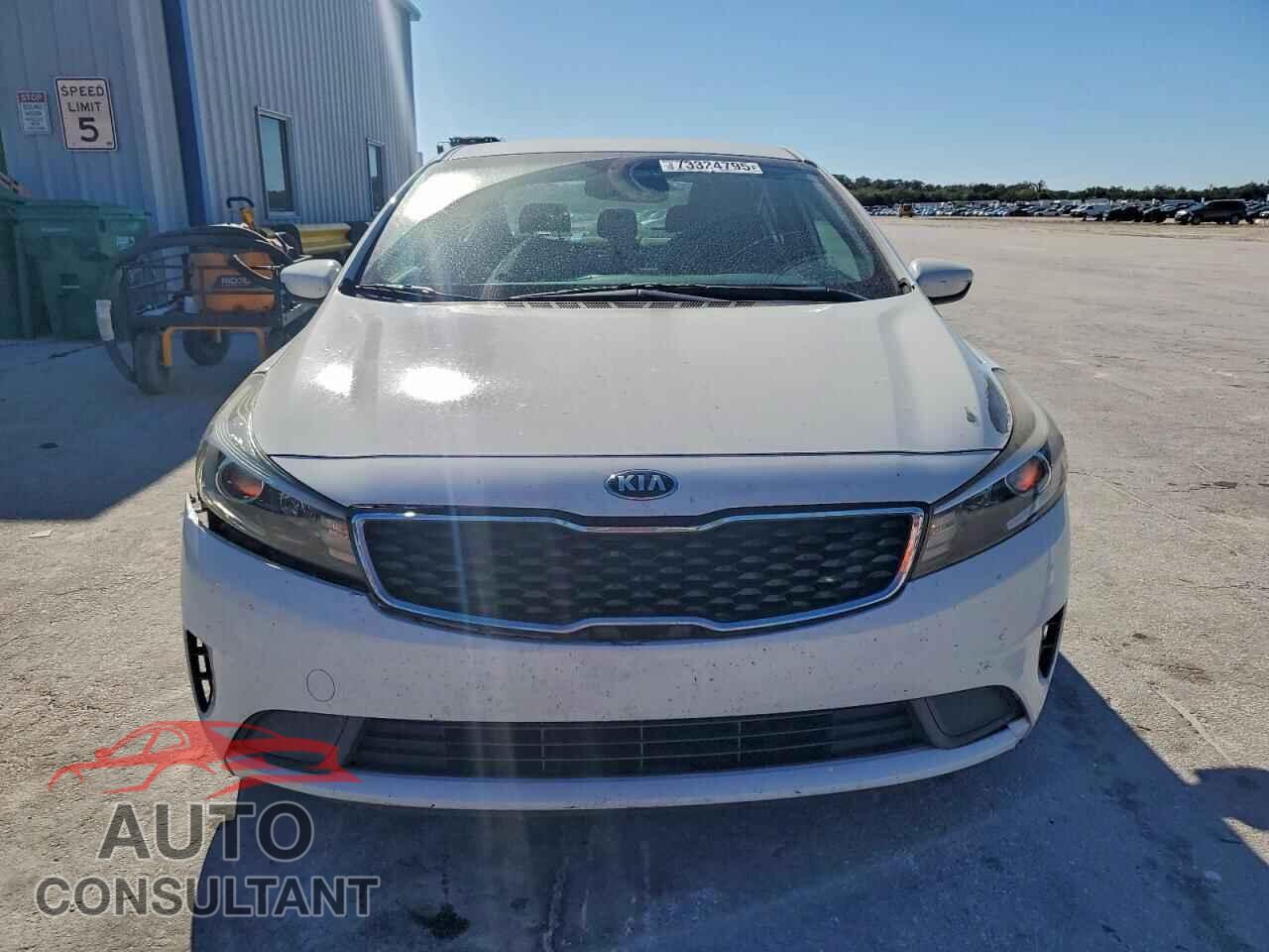 KIA FORTE 2017 - 3KPFK4A70HE082564