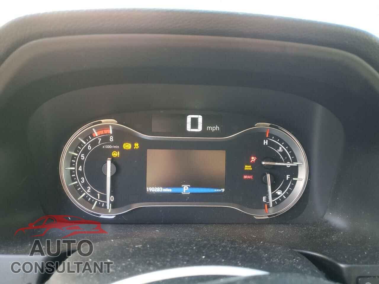 HONDA PILOT 2017 - 5FNYF5H5XHB011969