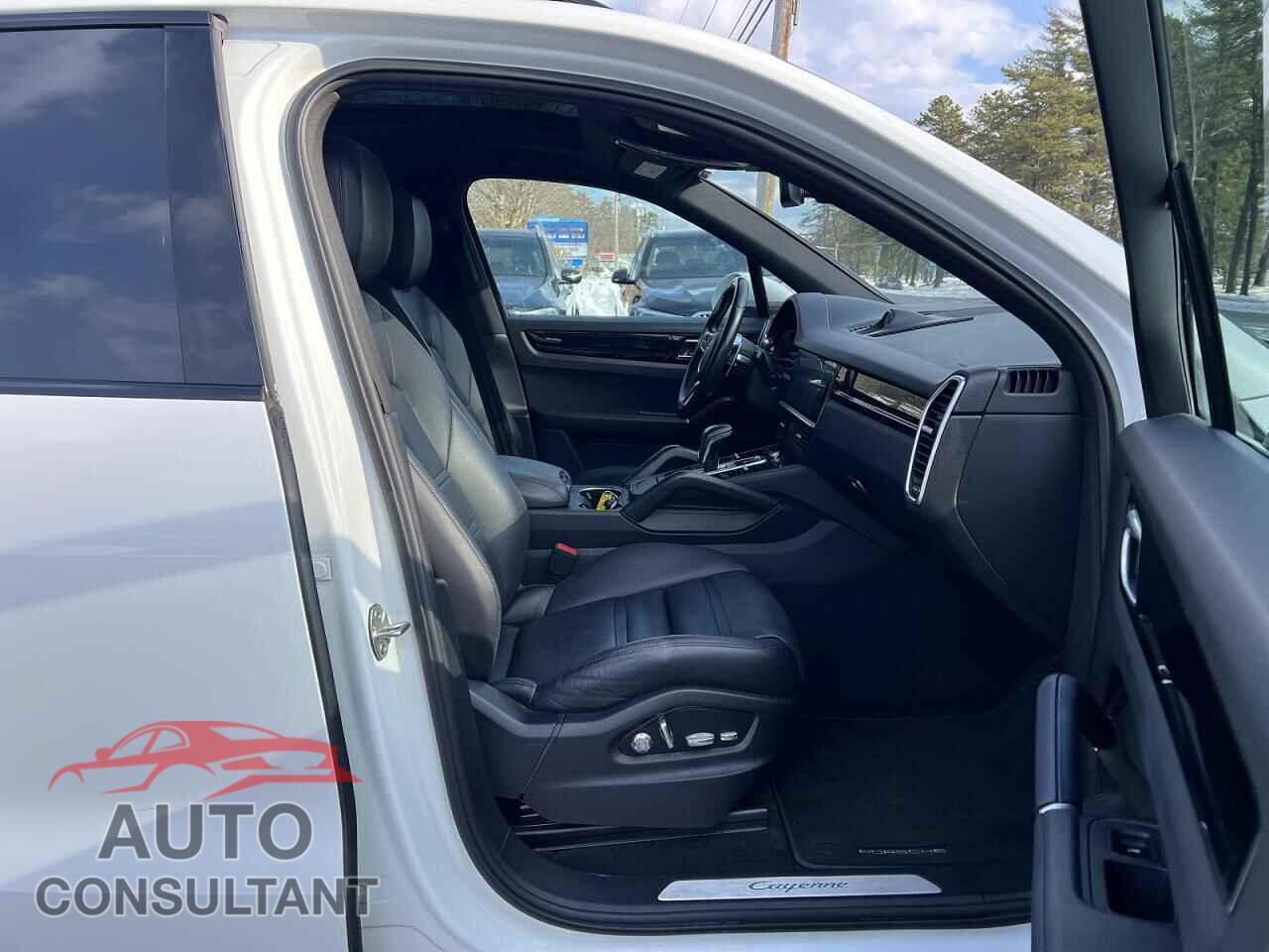 PORSCHE CAYENNE 2019 - WP1AA2AY4KDA09702