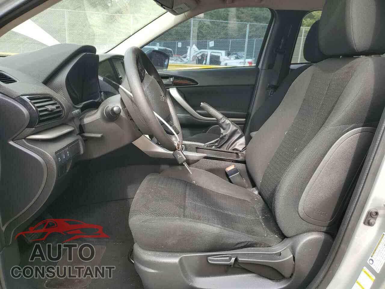 MITSUBISHI ECLIPSE 2023 - JA4ATUAA1PZ052103