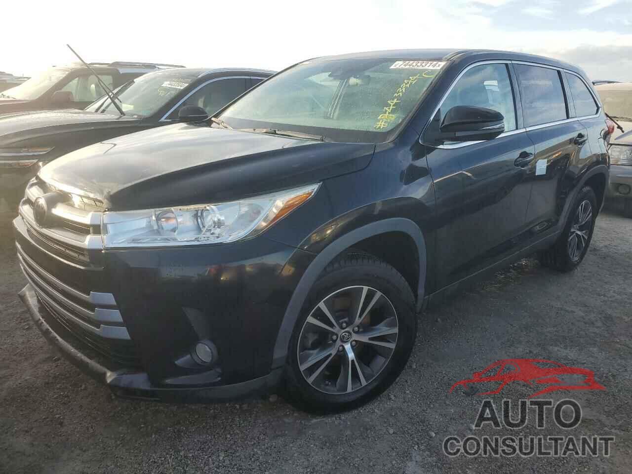 TOYOTA HIGHLANDER 2019 - 5TDZZRFH3KS295528