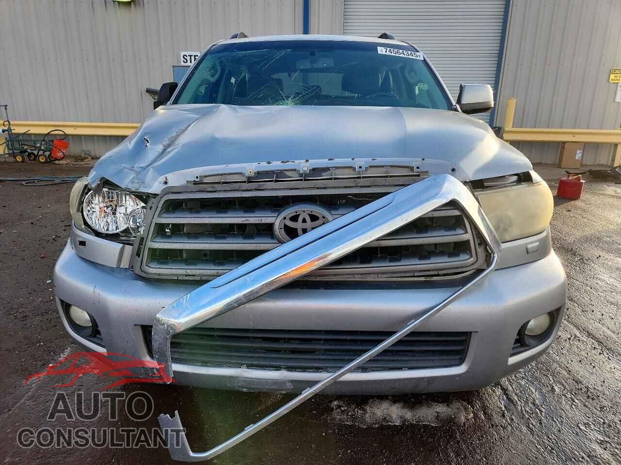 TOYOTA SEQUOIA 2011 - 5TDBY5G12BS053473