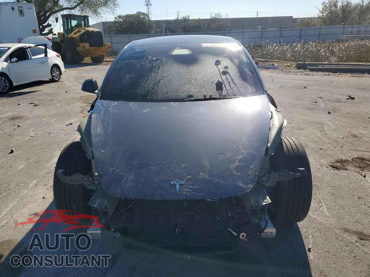 TESLA MODEL 3 2024 - 5YJ3E1EA8RF727228