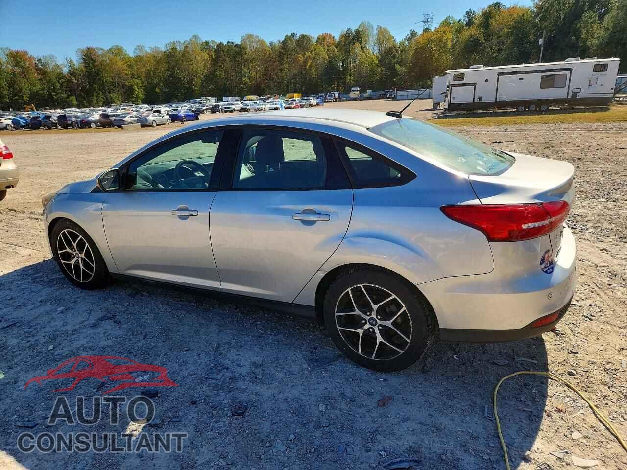 FORD FOCUS 2017 - 1FADP3H29HL289612