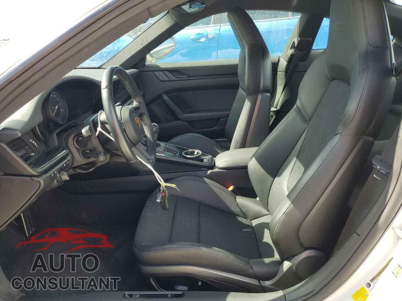 PORSCHE 911 2023 - WP0AA2A93PS205546