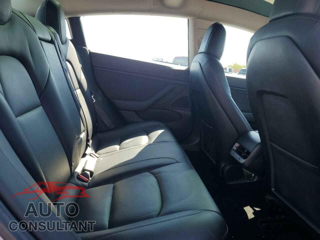 TESLA MODEL 3 2018 - 5YJ3E1EA2JF078532
