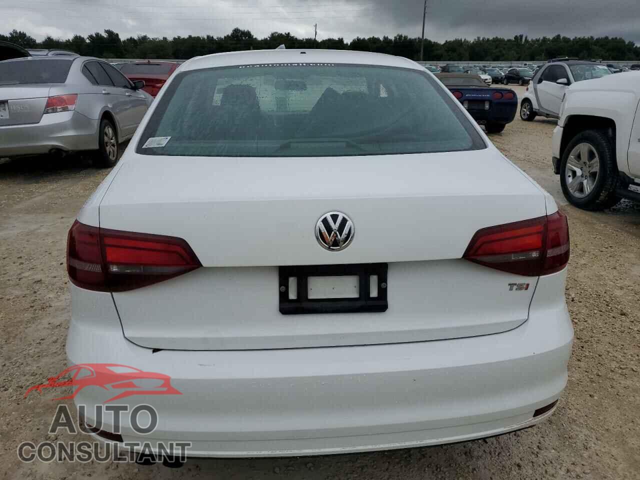 VOLKSWAGEN JETTA 2017 - 3VW2B7AJXHM353032