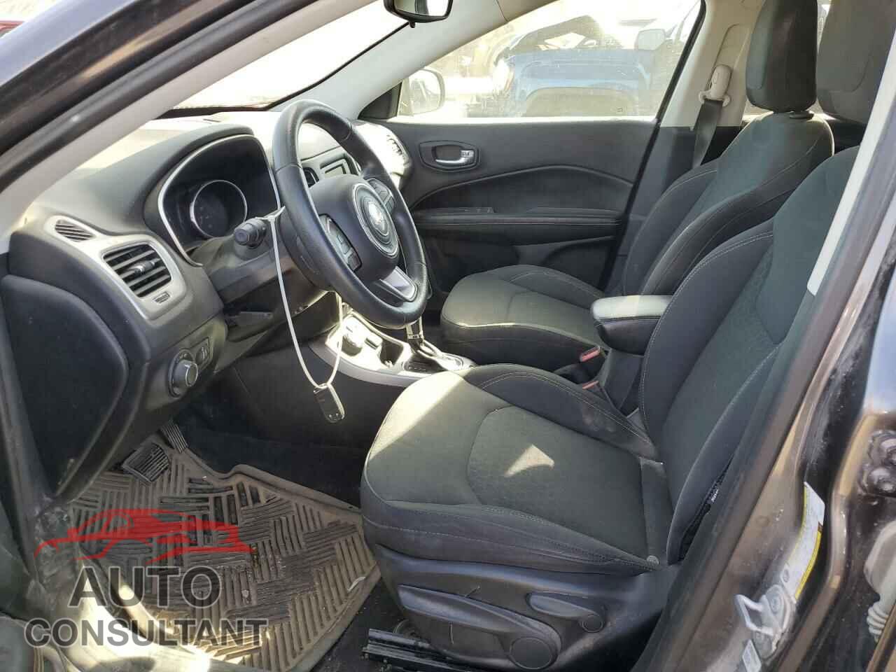 JEEP COMPASS 2018 - 3C4NJDAB2JT307717