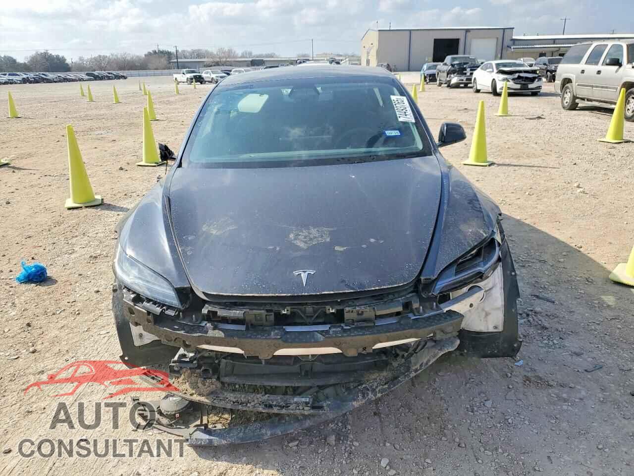 TESLA MODEL 3 2024 - 5YJ3E1EA9RF859575
