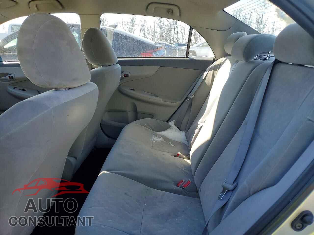TOYOTA COROLLA 2009 - JTDBL40E39J017630