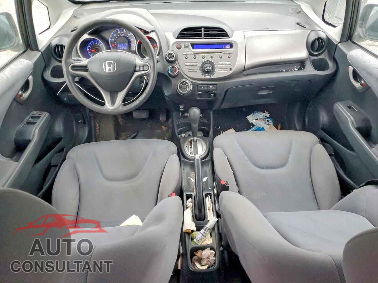 HONDA FIT 2011 - JHMGE8H33BC028808