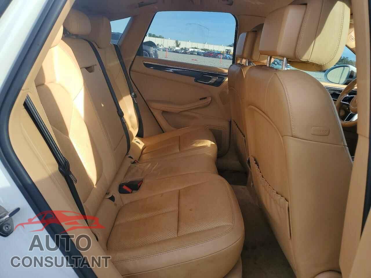 PORSCHE MACAN 2015 - WP1AB2A5XFLB44858
