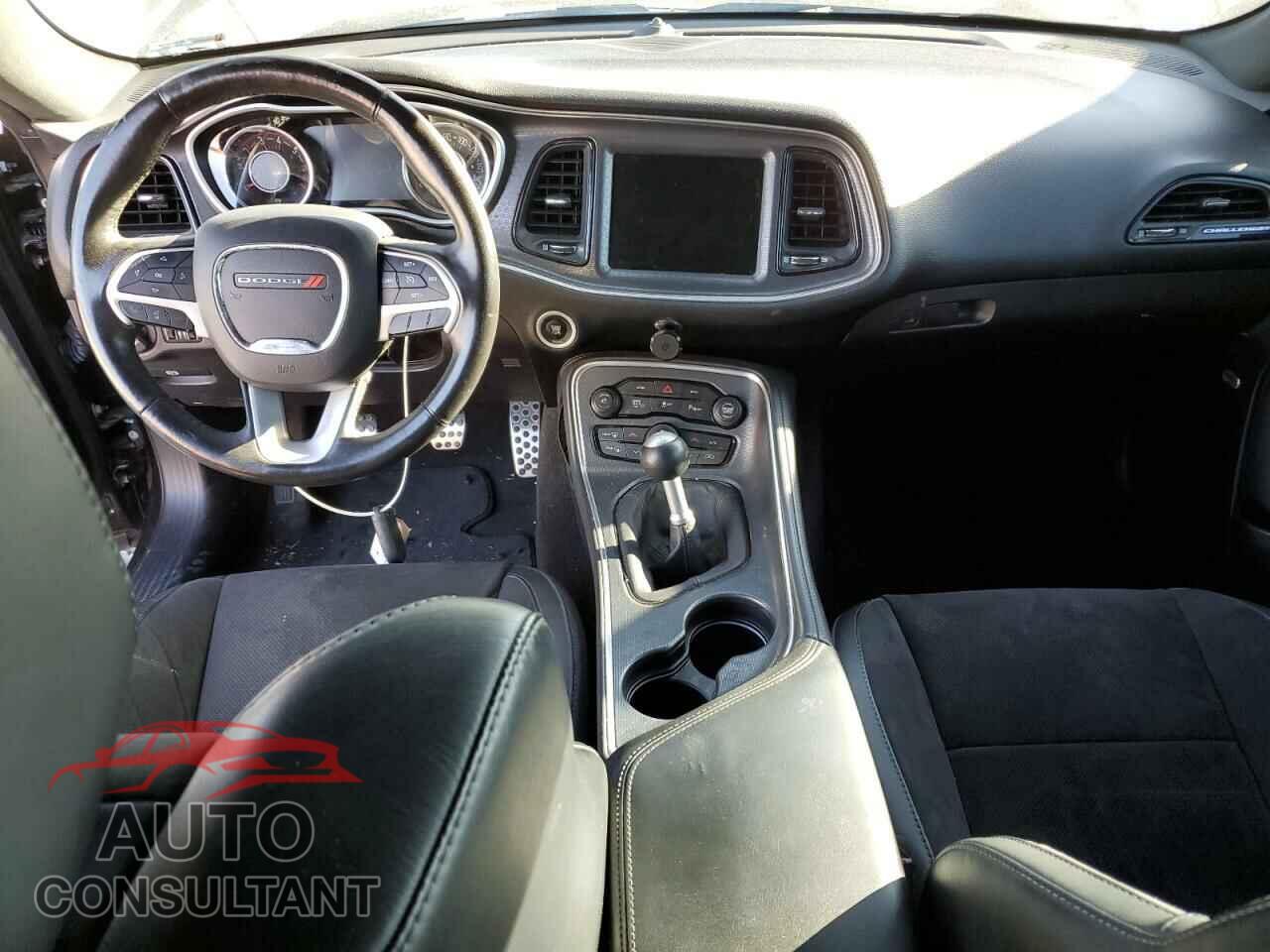 DODGE CHALLENGER 2015 - 2C3CDZBT4FH823004