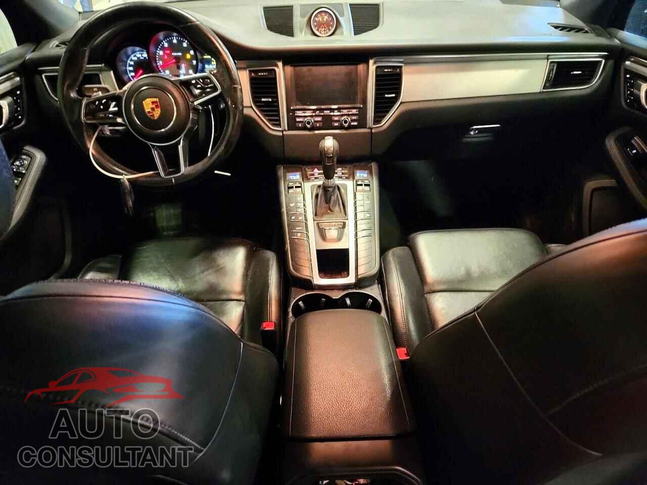 PORSCHE MACAN 2015 - WP1AB2A5XFLB66424