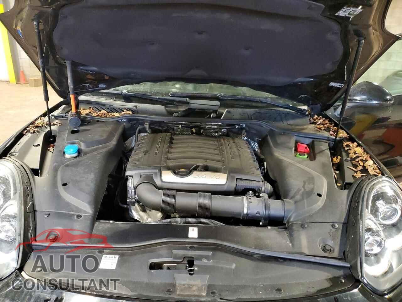 PORSCHE CAYENNE 2017 - WP1AA2A26HKA88516