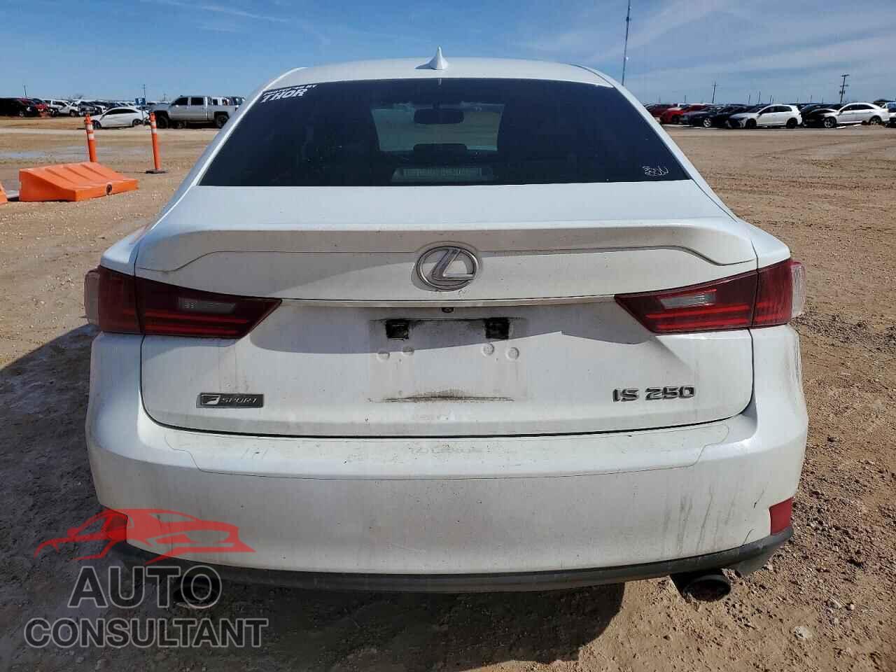 LEXUS IS 2015 - JTHBF1D22F5079139
