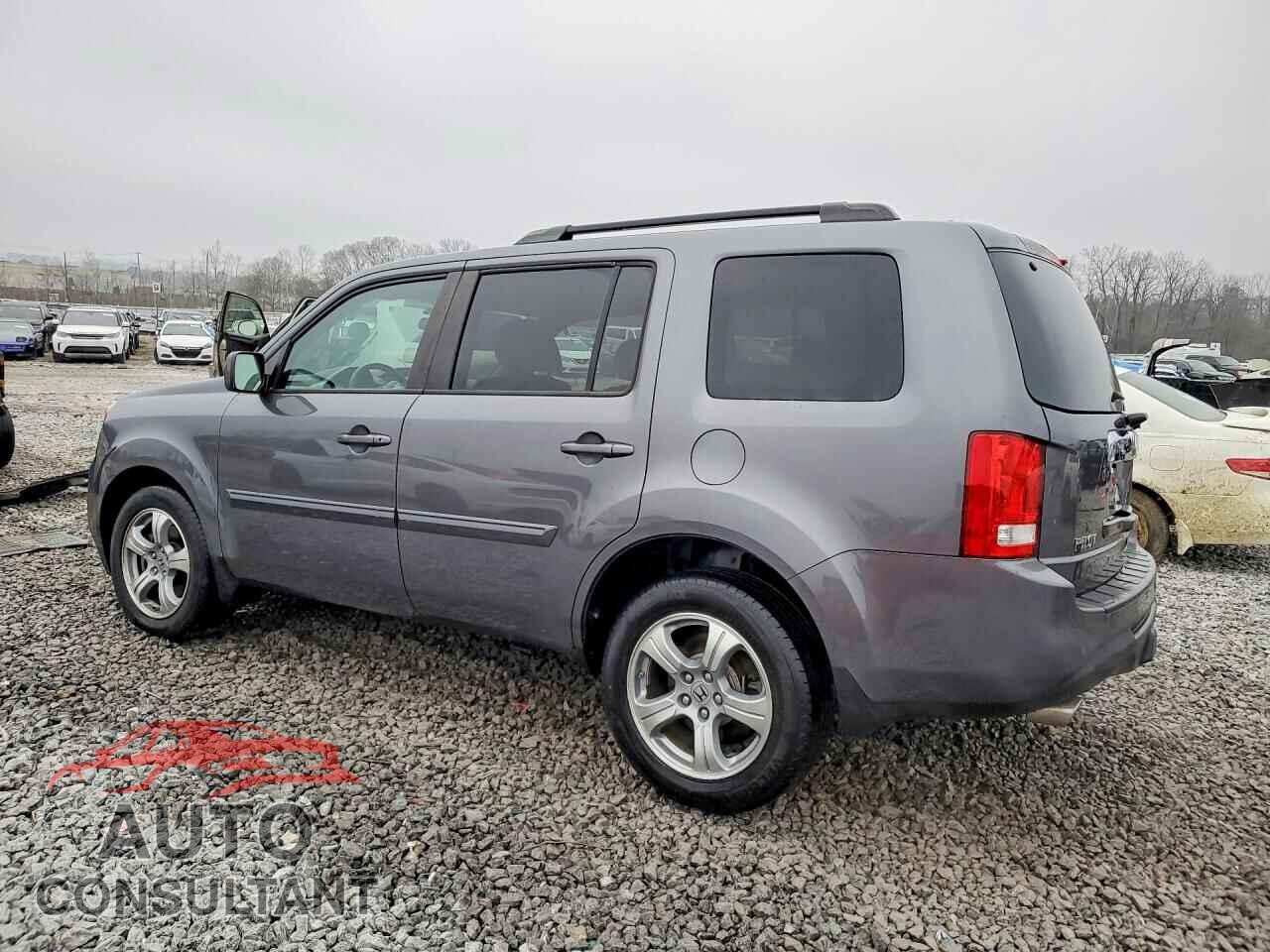 HONDA PILOT 2015 - 5FNYF4H44FB005471