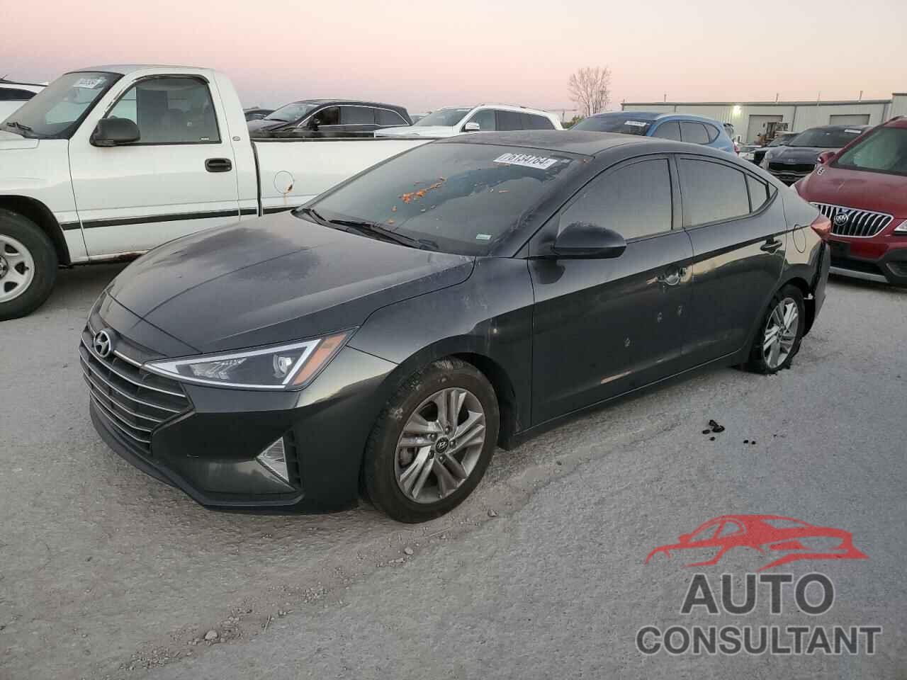 HYUNDAI ELANTRA 2020 - 5NPD84LF8LH555741