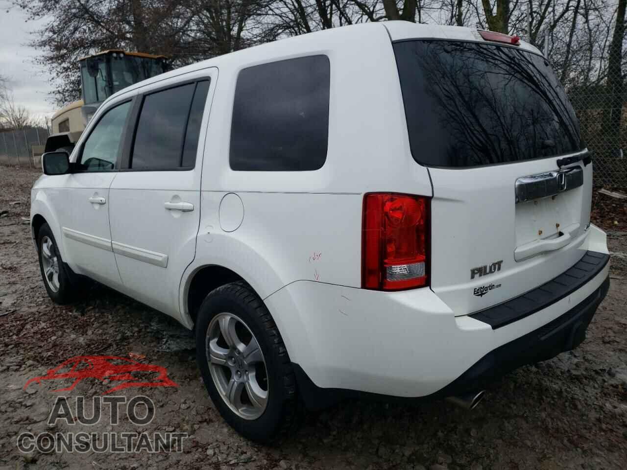 HONDA PILOT 2015 - 5FNYF4H45FB045607