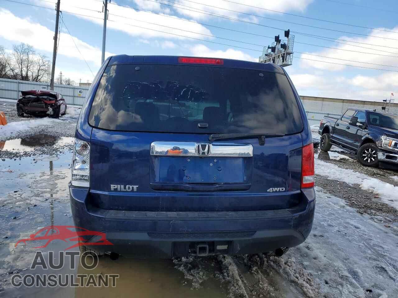 HONDA PILOT 2015 - 5FNYF4H2XFB013590