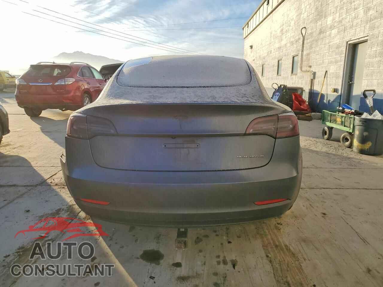 TESLA MODEL 3 2022 - 5YJ3E1EB6NF144448