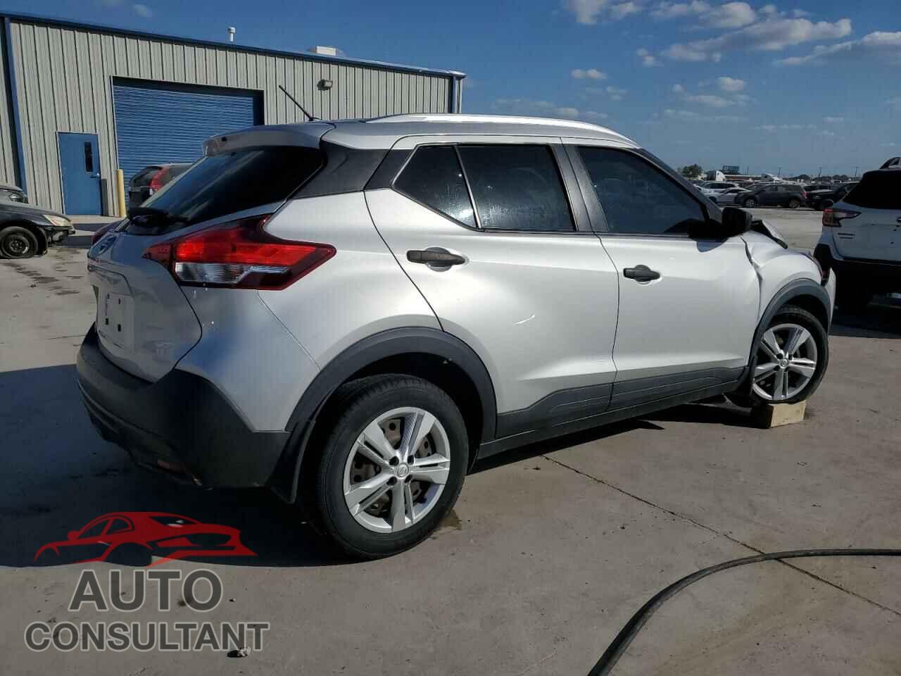 NISSAN KICKS 2019 - 3N1CP5CU3KL523865