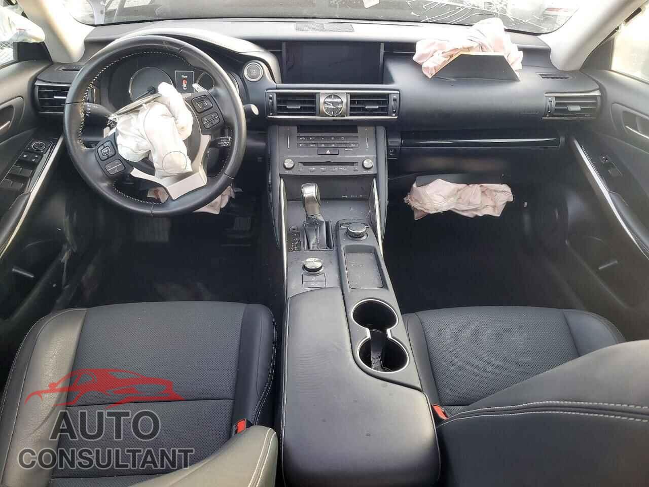 LEXUS IS 2020 - JTHAA1D20L5107820