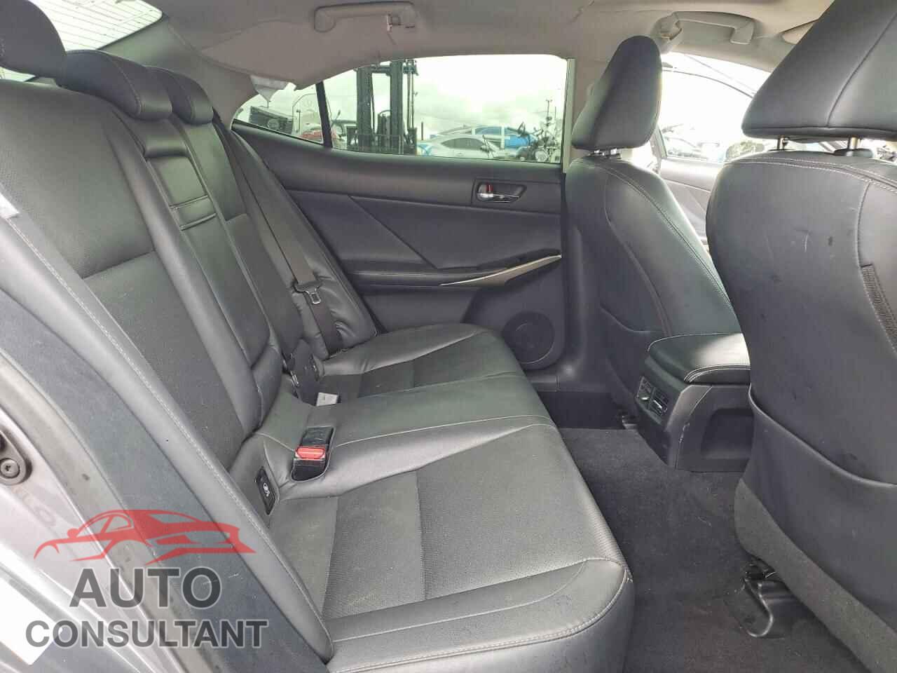 LEXUS IS 2015 - JTHCF1D23F5016314