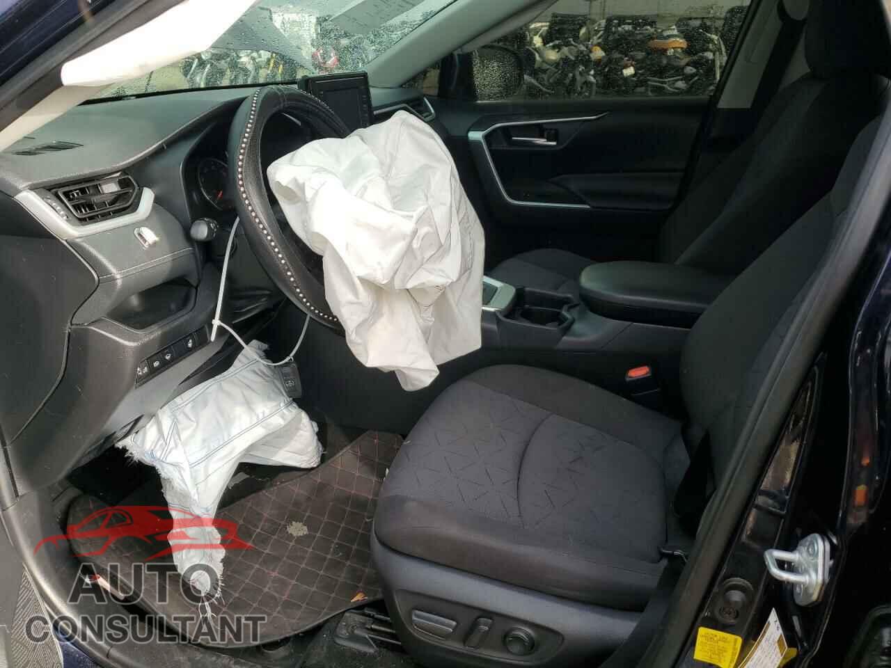TOYOTA RAV4 2021 - JTMP1RFV5MD075097