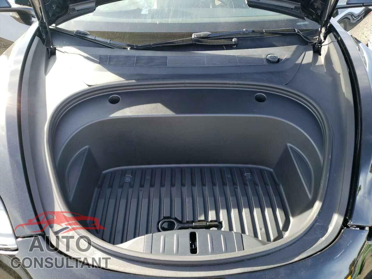 TESLA MODEL 3 2023 - 5YJ3E1EA2PF696572