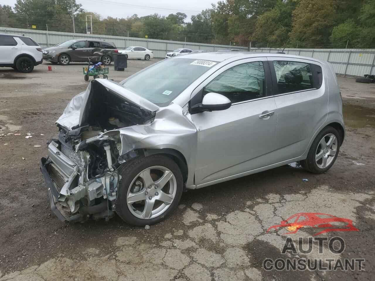 CHEVROLET SONIC 2016 - 1G1JE6SB5G4144677
