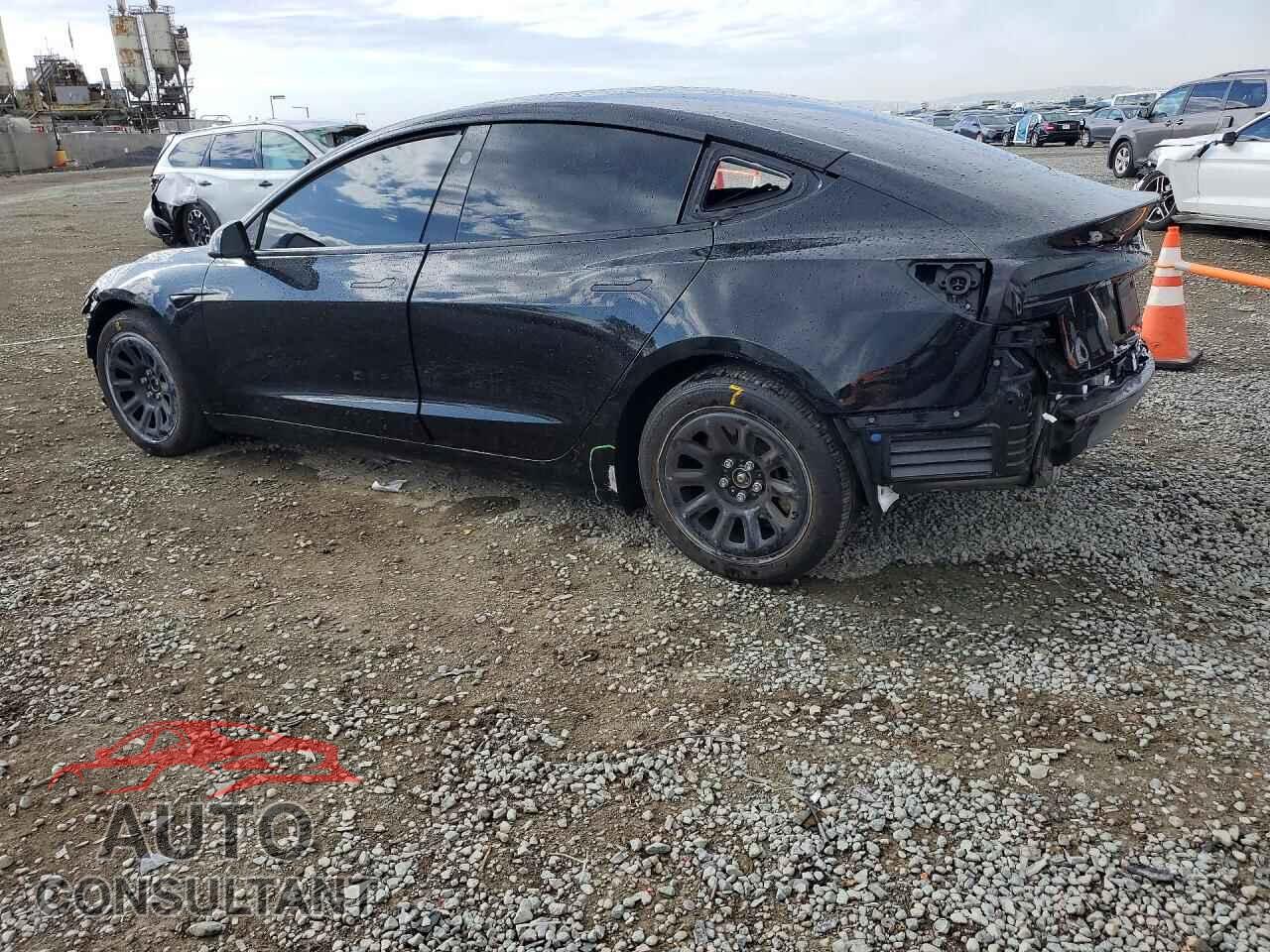 TESLA MODEL 3 2025 - 5YJ3E1EA6SF135879