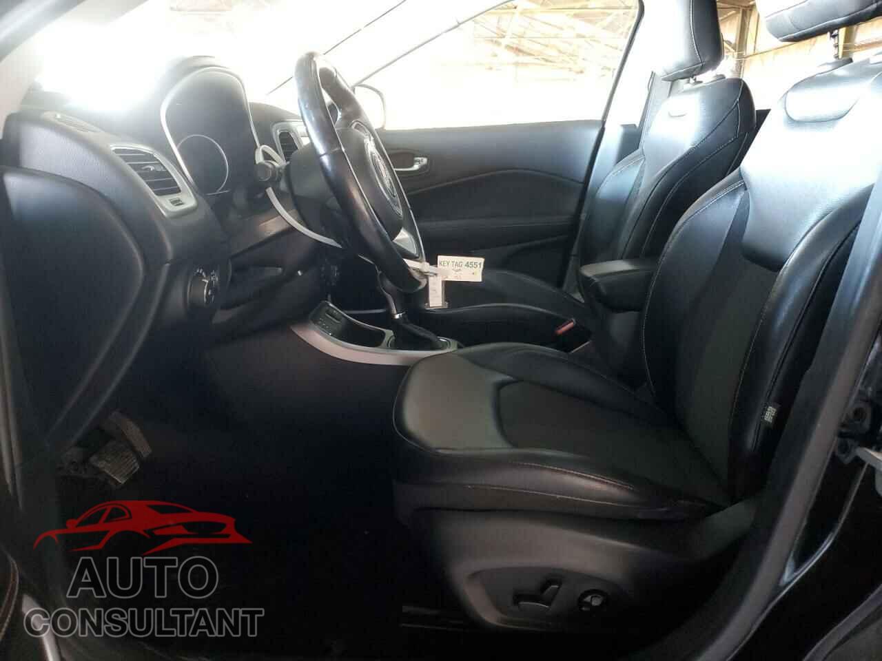 JEEP COMPASS 2018 - 3C4NJCBB6JT266484