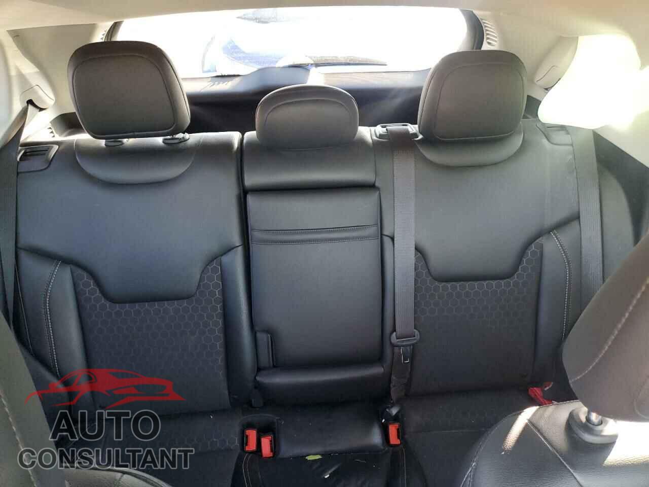 JEEP COMPASS 2019 - 3C4NJDBB3KT600090