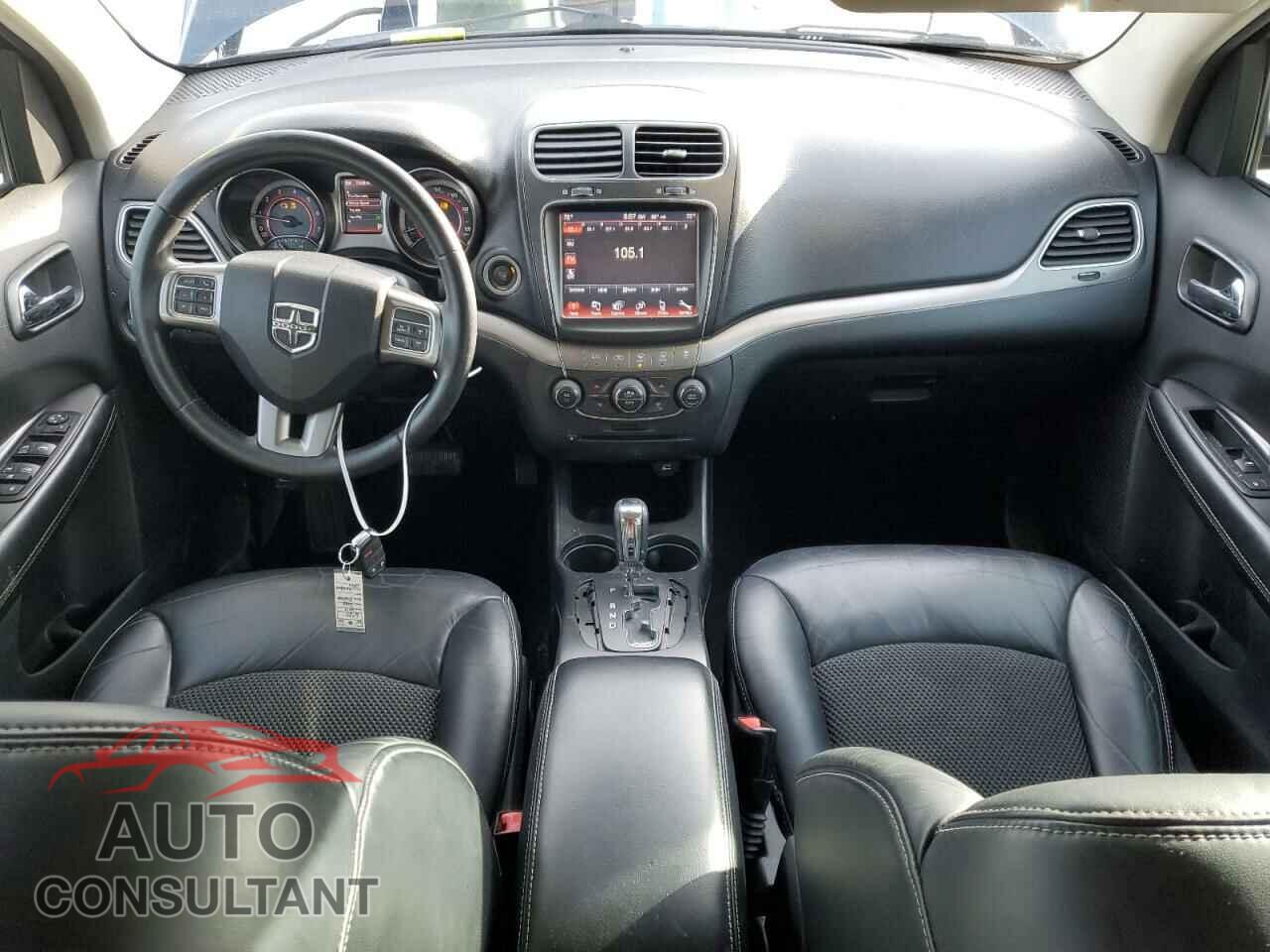 DODGE JOURNEY 2015 - 3C4PDCGG9FT611292
