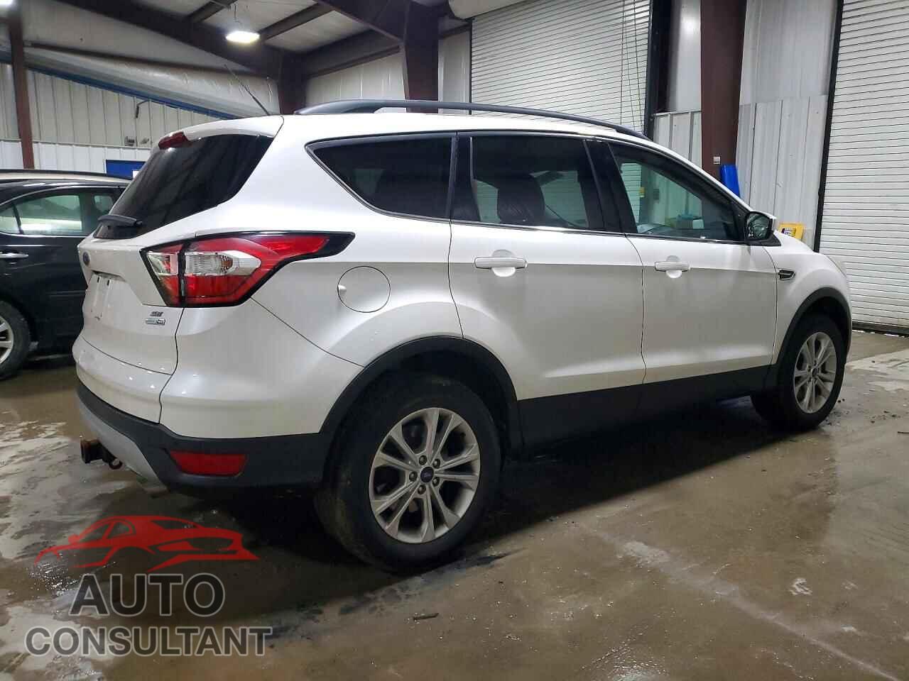 FORD ESCAPE 2017 - 1FMCU9G92HUD73616