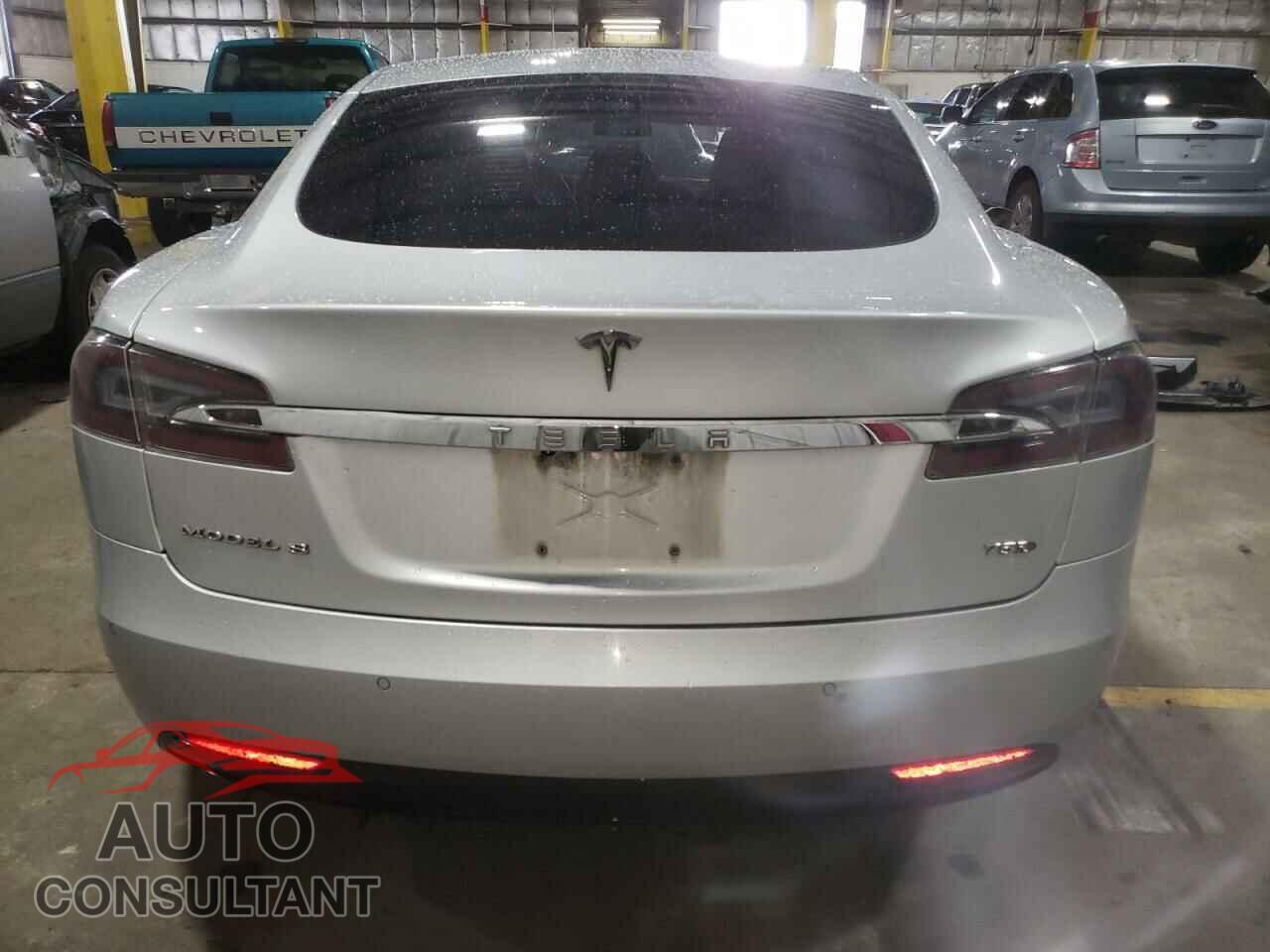 TESLA MODEL S 2016 - 5YJSA1E28GF153081