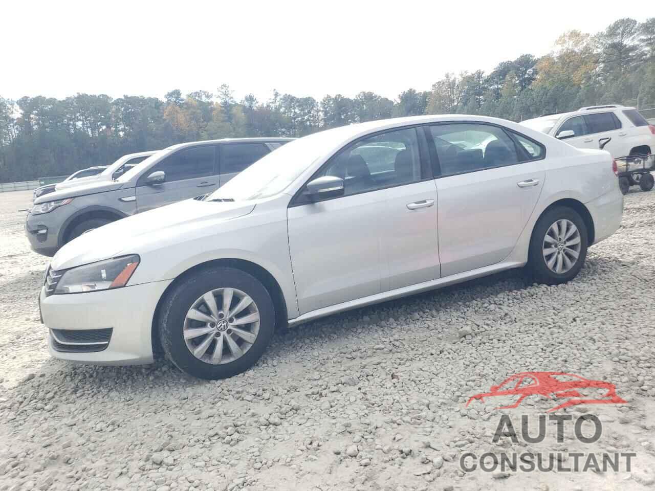 VOLKSWAGEN PASSAT 2013 - 1VWAH7A37DC117252