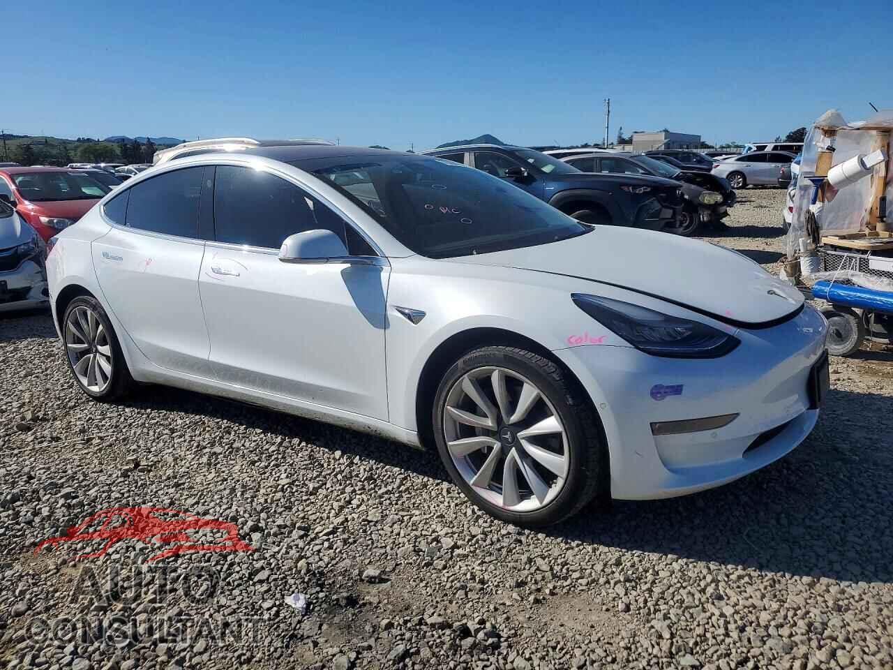 TESLA MODEL 3 2018 - 5YJ3E1EA6JF025204
