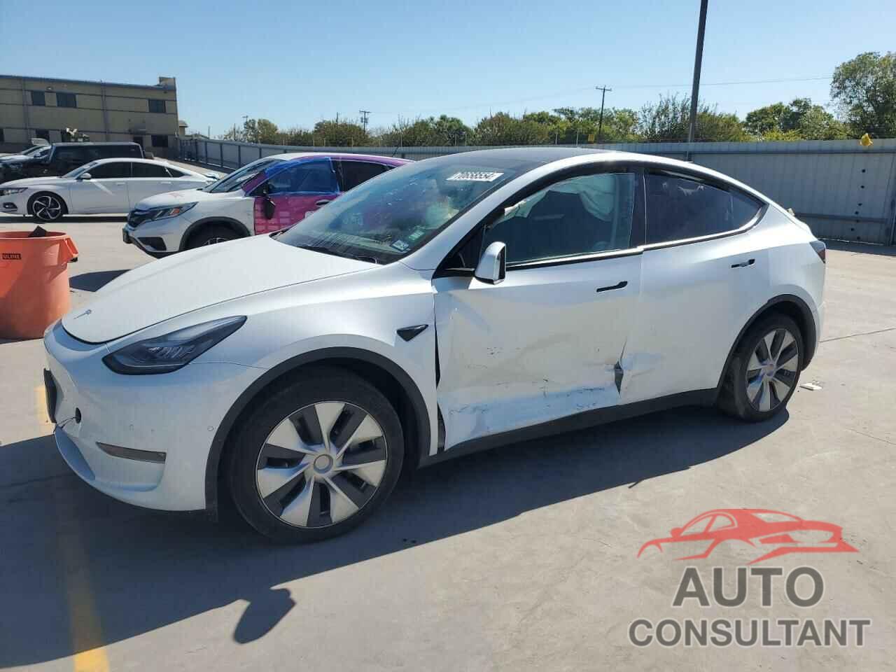 TESLA MODEL Y 2021 - 5YJYGDEEXMF265333