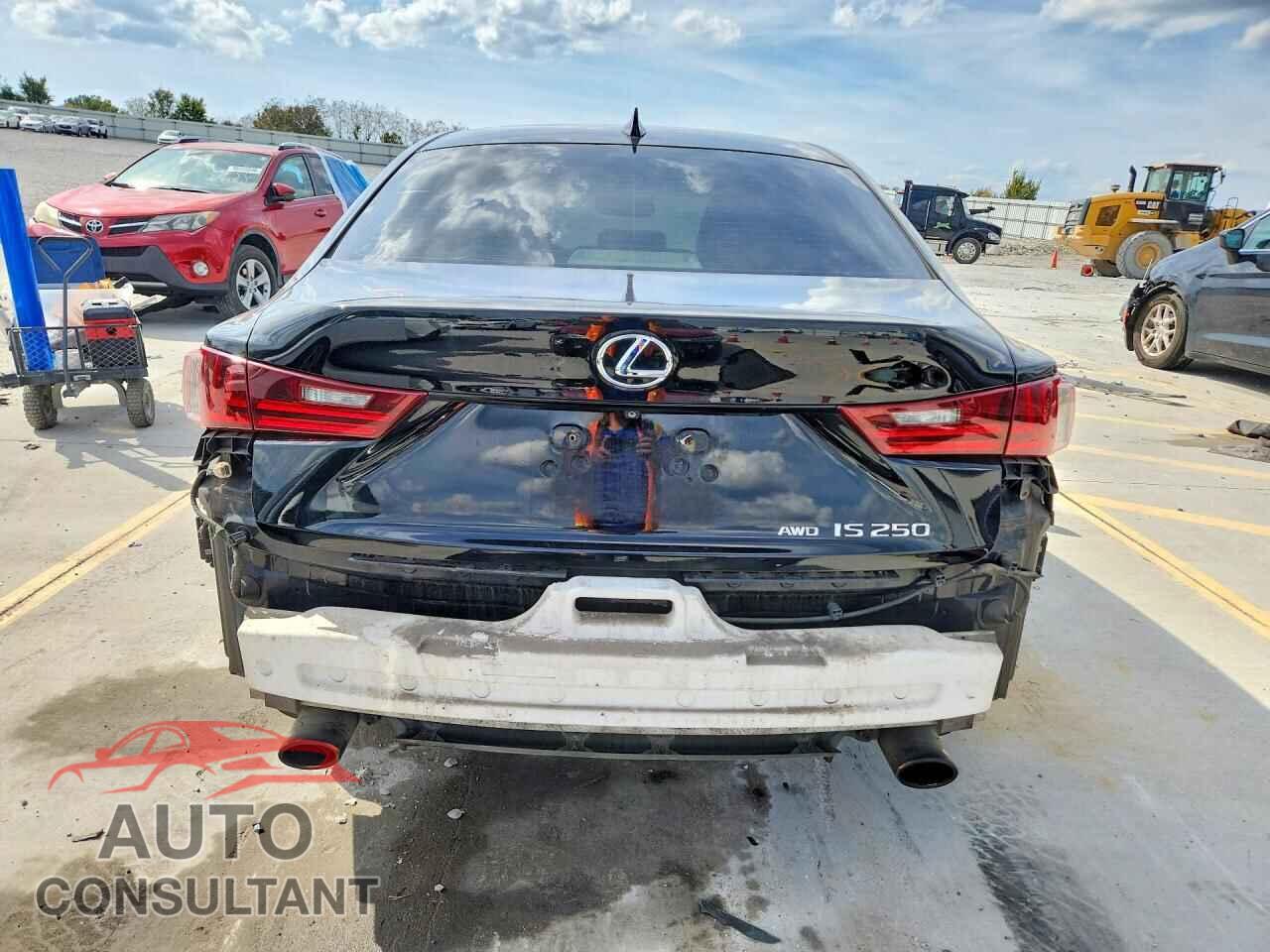 LEXUS IS 2014 - JTHCF1D22E5011975