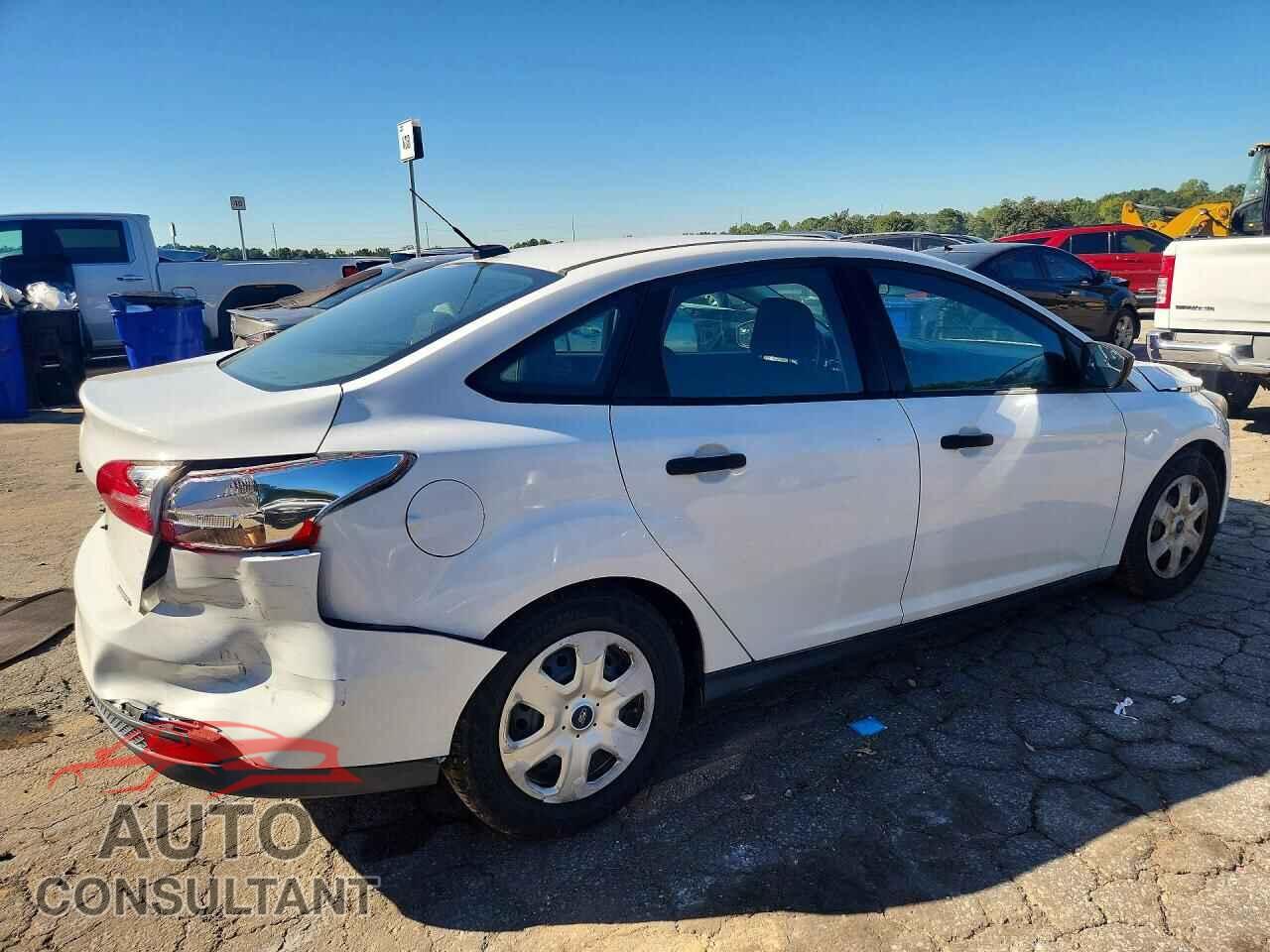 FORD FOCUS 2015 - 1FADP3E21FL339145