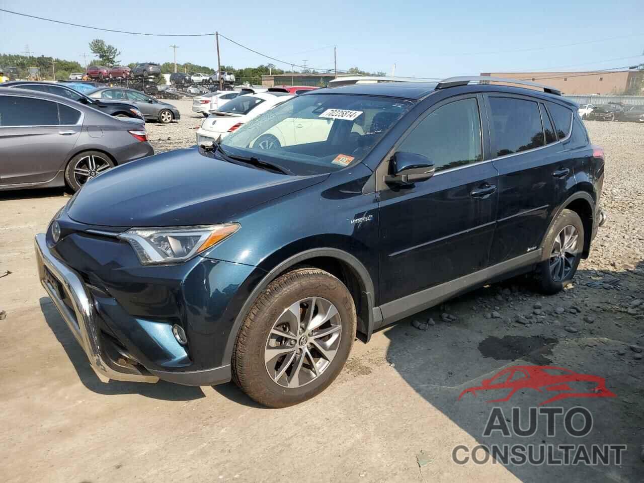 TOYOTA RAV4 2017 - JTMRJREV2HD145316