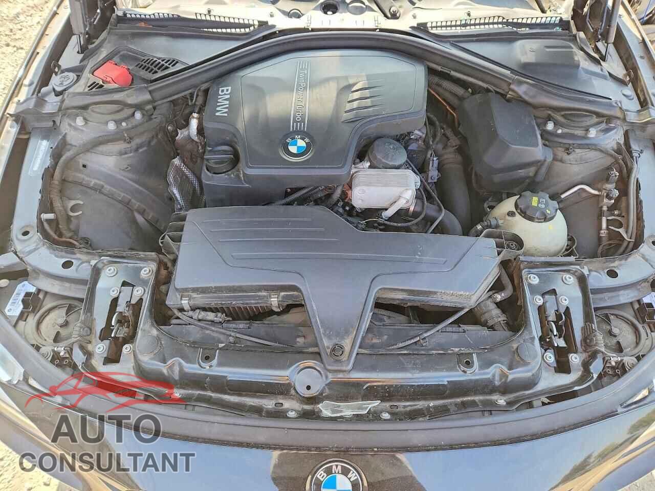 BMW 3 SERIES 2016 - WBA8E3G55GNU00590