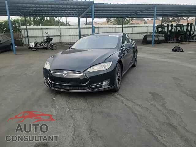 TESLA MODEL S 2014 - 5YJSA1H18EFP52207