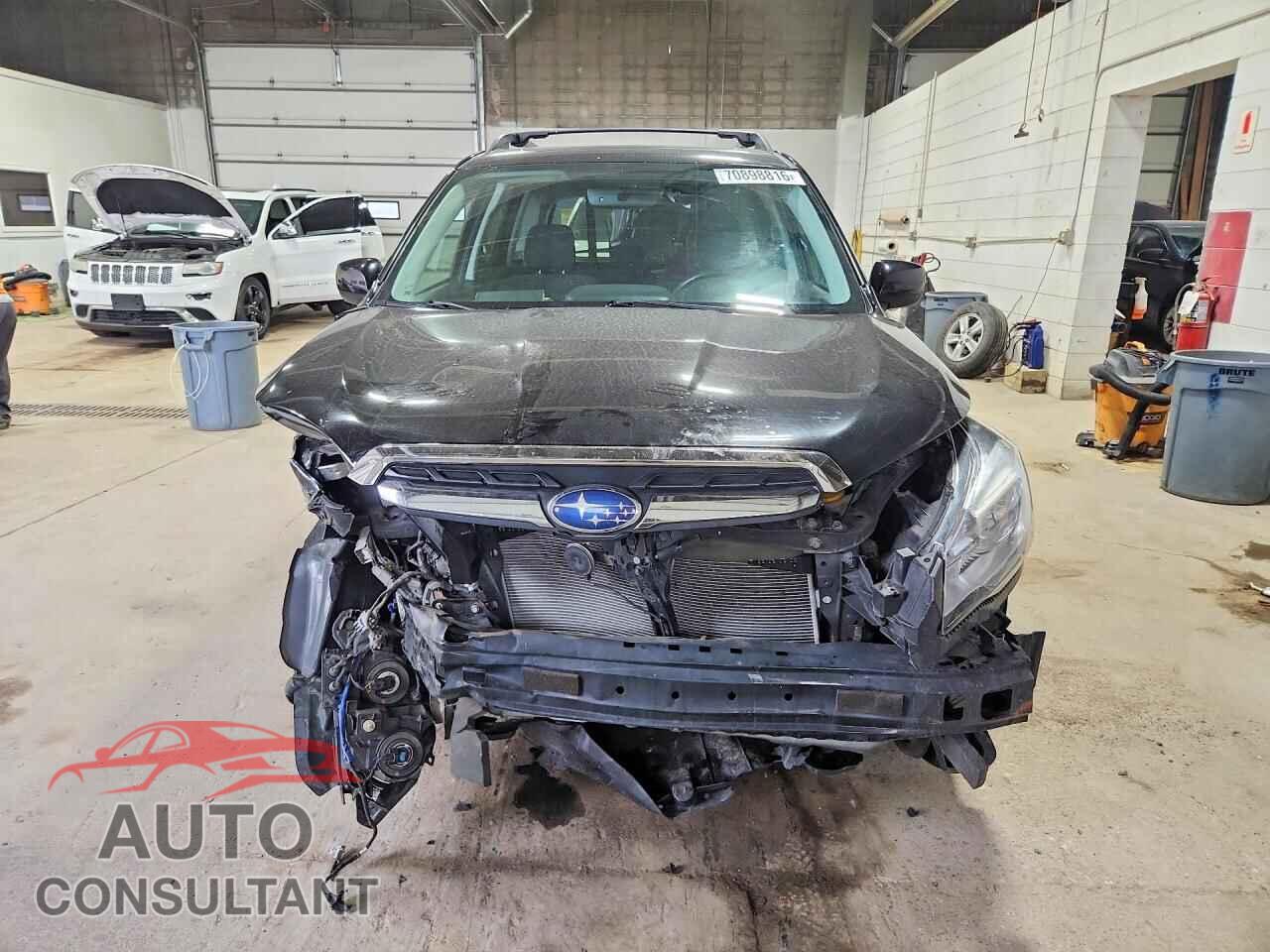 SUBARU FORESTER 2017 - JF2SJAEC2HH571504
