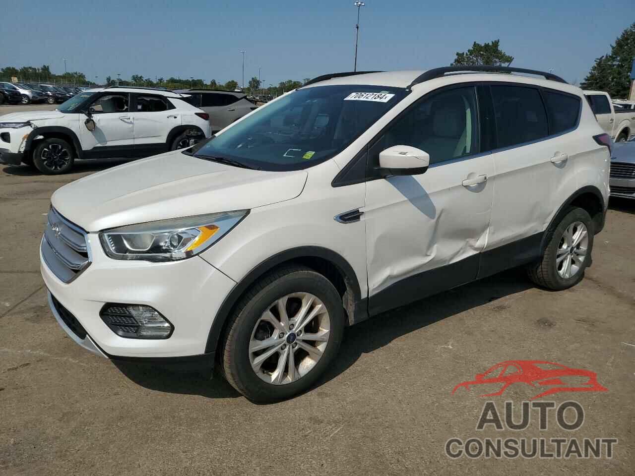 FORD ESCAPE 2018 - 1FMCU9HD6JUA72680