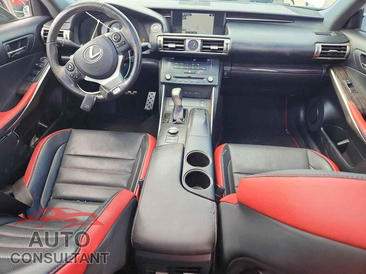 LEXUS IS 2015 - JTHCF1D24F5020971